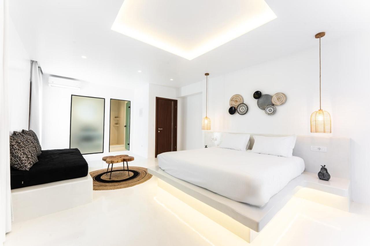 אימרוביגלי Leon Luxury Suites מראה חיצוני תמונה