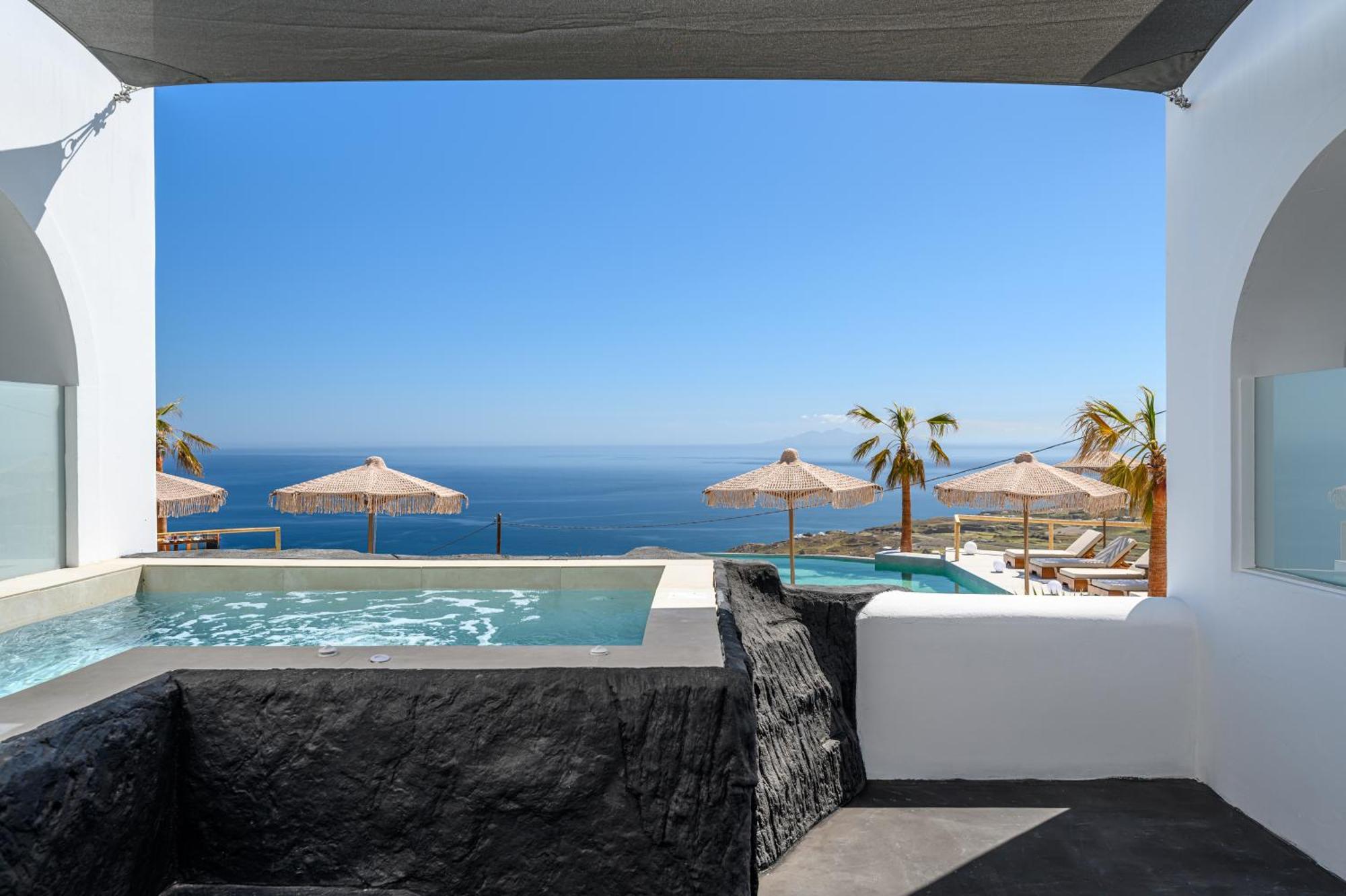אימרוביגלי Leon Luxury Suites מראה חיצוני תמונה